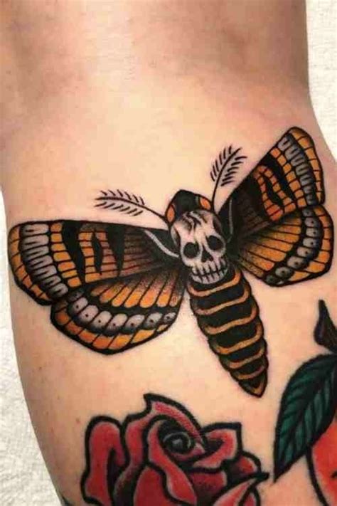 Tattoo Lover’s Favorite – Moth Tattoo Guide (With。